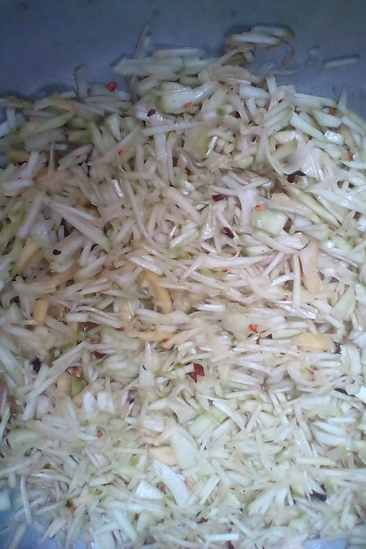 ময়মনসিংহে ঝড়ে পরা কাঁচা আম খাওয়ার উৎসব ময়মনসিংহে ঝড়ে পরা কাঁচা আম খাওয়ার উৎসব আম ভর্তা