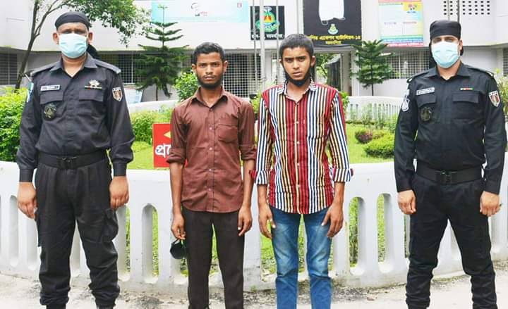 মুক্তাগাছায় ১৬৯ বোতল ফেন্সিডিলসহ দুই মাদক ব্যবসায়ী আটক মুক্তাগাছায় ১৬৯ বোতল ফেন্সিডিলসহ দুই মাদক ব্যবসায়ী আটক