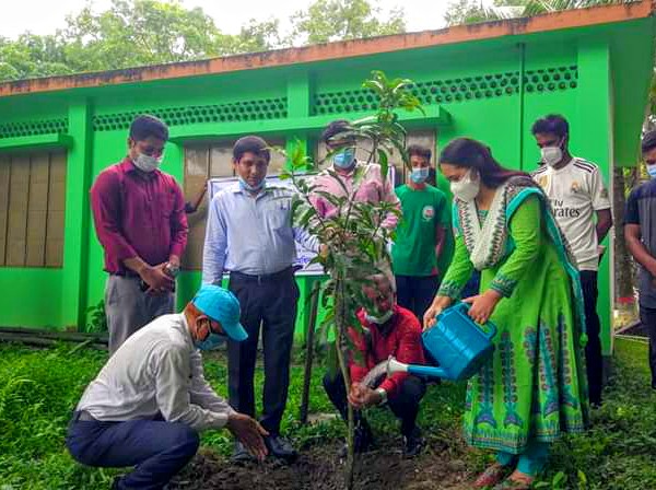 মুক্তাগাছায় বৃক্ষরোপণ কর্মসূচির উদ্বোধন মুক্তাগাছায় বৃক্ষরোপণ কর্মসূচির উদ্বোধন