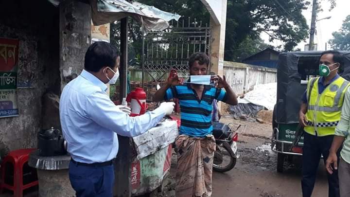 গৌরীপুরে জনসেবায় মোবাইল কোর্ট গৌরীপুরে জনসেবায় মোবাইল কোর্ট