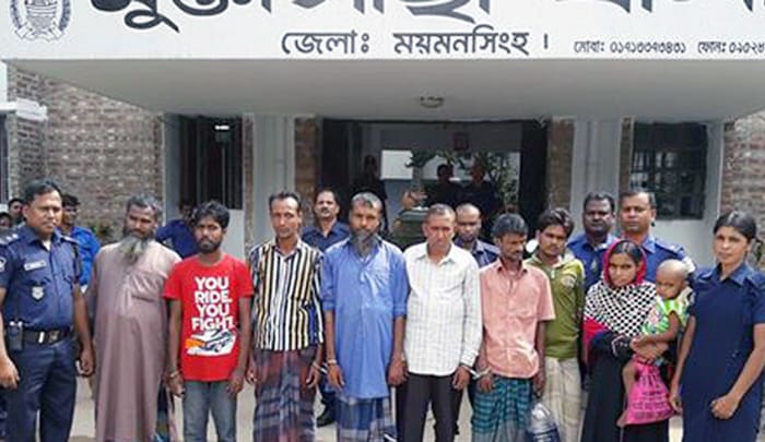 মুক্তাগাছায় শিশু উদ্ধার মুক্তাগাছায় শিশু উদ্ধার, আসামিসহ গ্রেপ্তার ৭ মুক্তাগাছায় শিশু উদ্ধার, আসামিসহ গ্রেপ্তার ৭