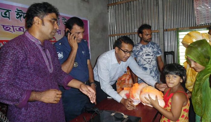 মুক্তাগাছা মুক্তাগাছায় প্রতিবন্ধী শিক্ষার্থীদের মাঝে ঈদ সামগ্রী বিতরণ মুক্তাগাছায় প্রতিবন্ধী শিক্ষার্থীদের মাঝে ঈদ সামগ্রী বিতরণ