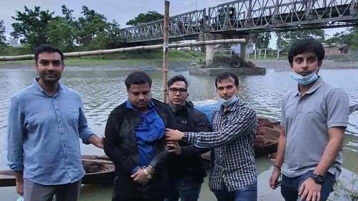 অবৈধ অস্ত্রসহ রিজেন্ট সাহেদ গ্রেফতার অবৈধ অস্ত্রসহ রিজেন্ট সাহেদ গ্রেফতার