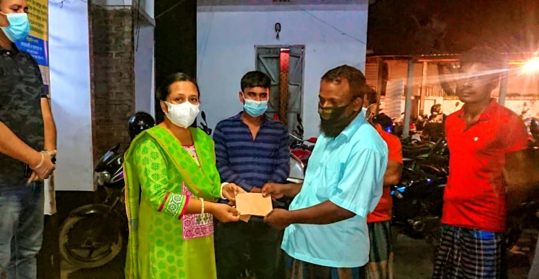 মুক্তাগাছায় সড়ক দূর্ঘটনায় নিহতের পরিবারকে আর্থিক সহায়তা প্রদান মুক্তাগাছায় সড়ক দূর্ঘটনায় নিহতের পরিবারকে আর্থিক সহায়তা প্রদান
