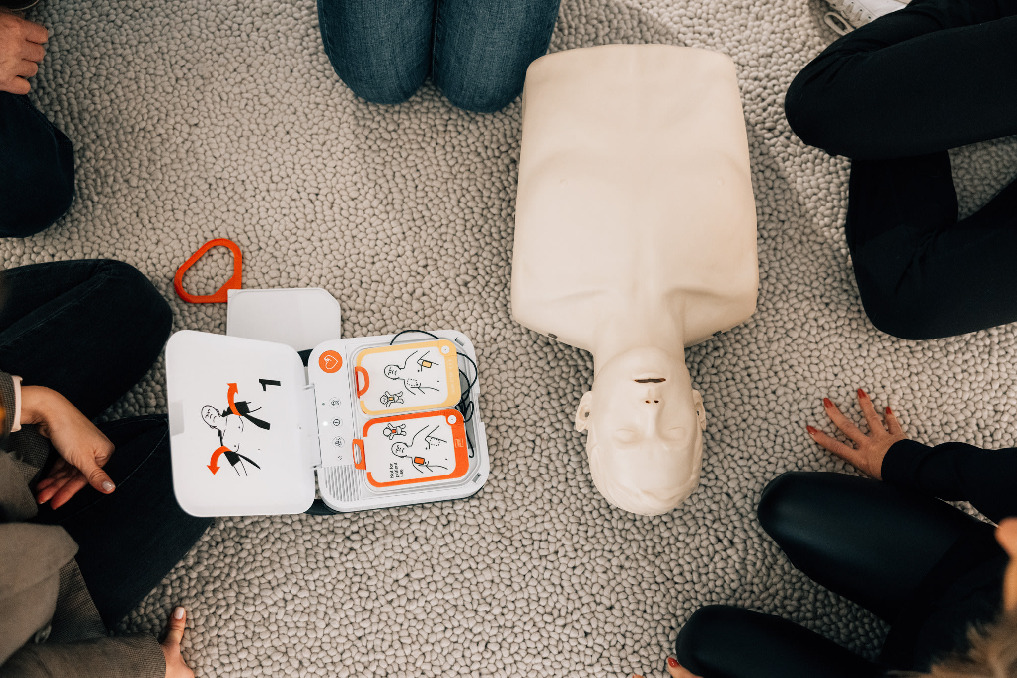 BLS AED für Betriebe und Schulen