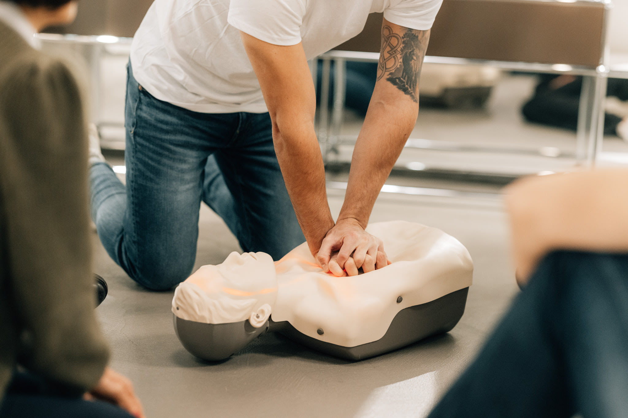 BLS AED (SRC) Kurs von Sanio - Reanimation