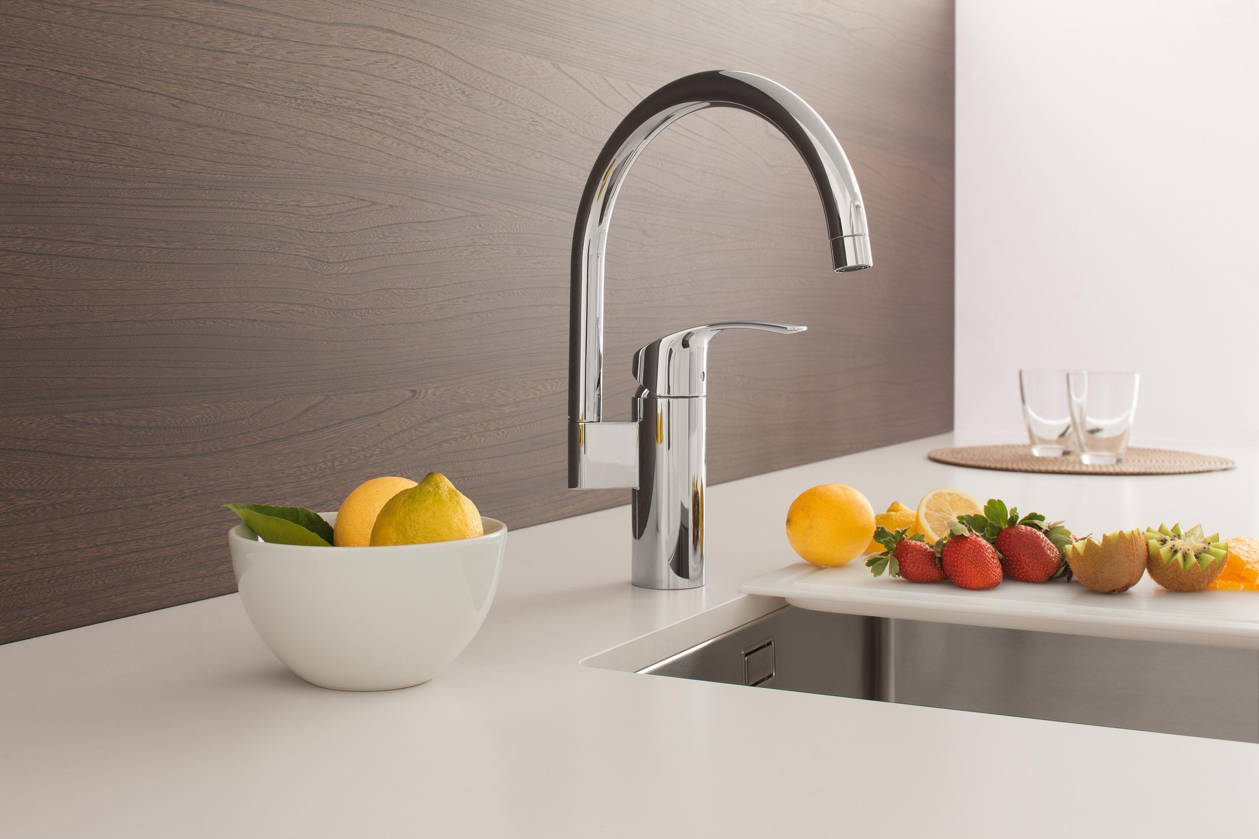 Смеситель для кухни Grohe Eurosmart New 33202002