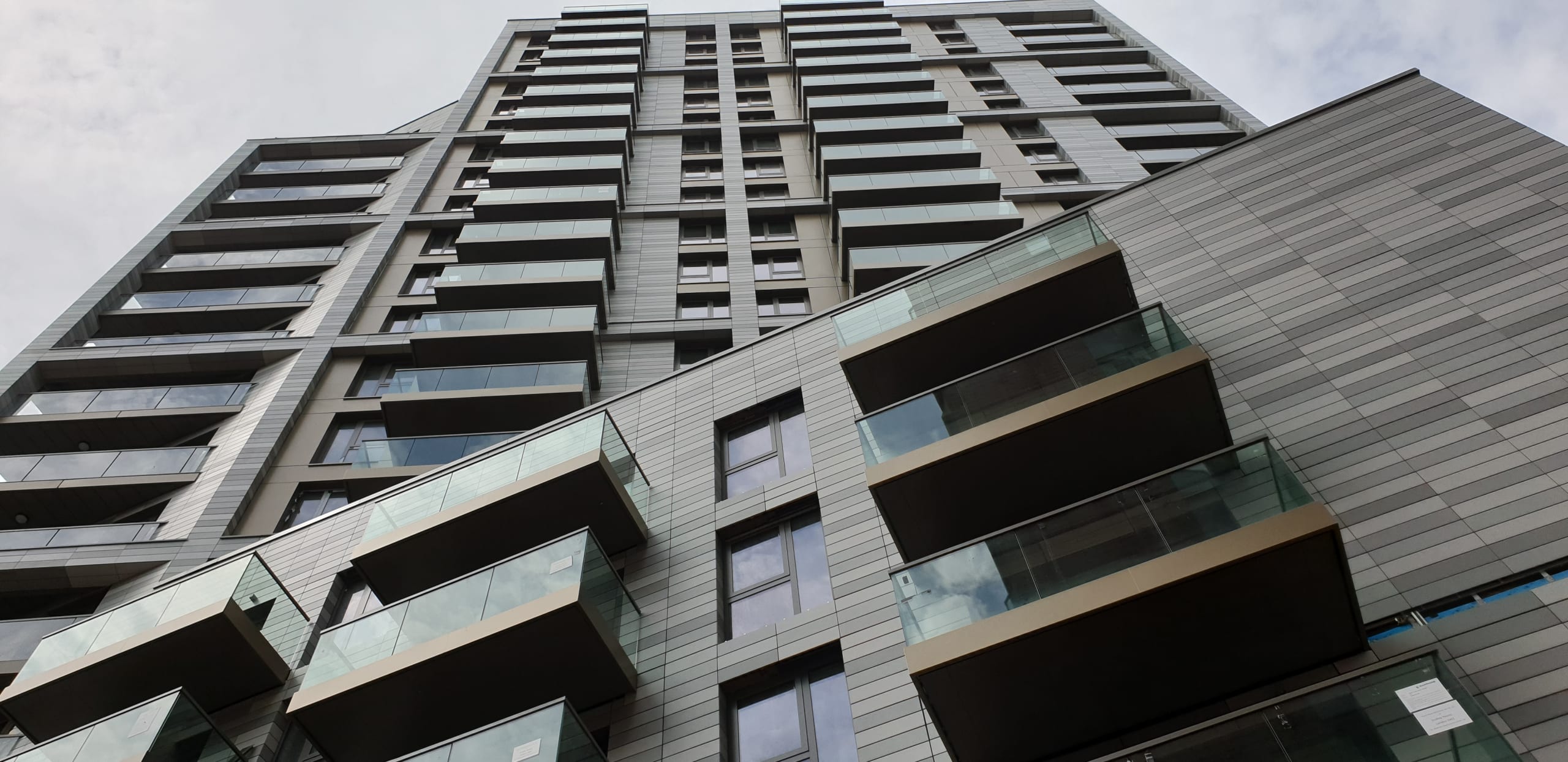 Dudley House Sapphire Balconies