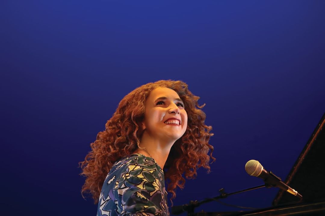 Julia Knitel as Carole King