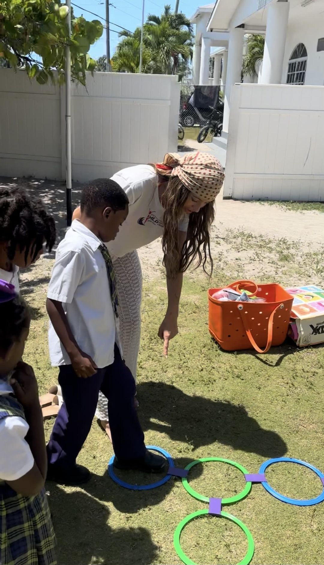 While shooting for the 2025 Hooters calendar, Magda worked with school children in Bimini, Bahamas.