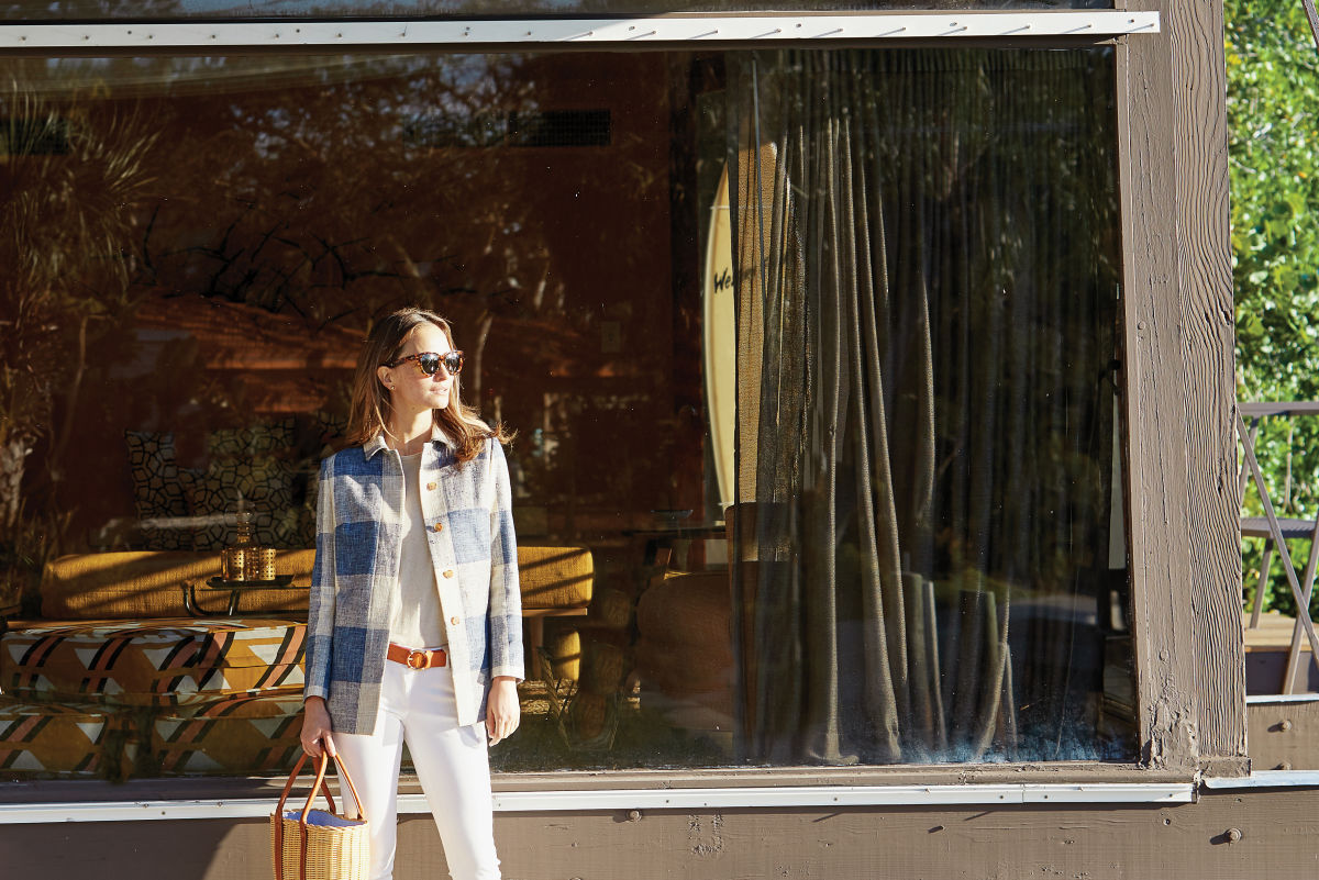 The Sarasota School of Architecture Meets Classic Fashion in J