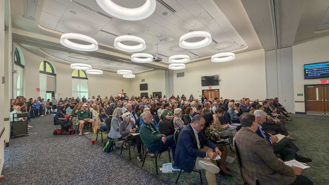 USF-SM supporters crowded the local campus on Wednesday.