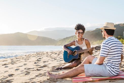 7 Stylish and Practical Essentials for a Perfect Florida Beach Day