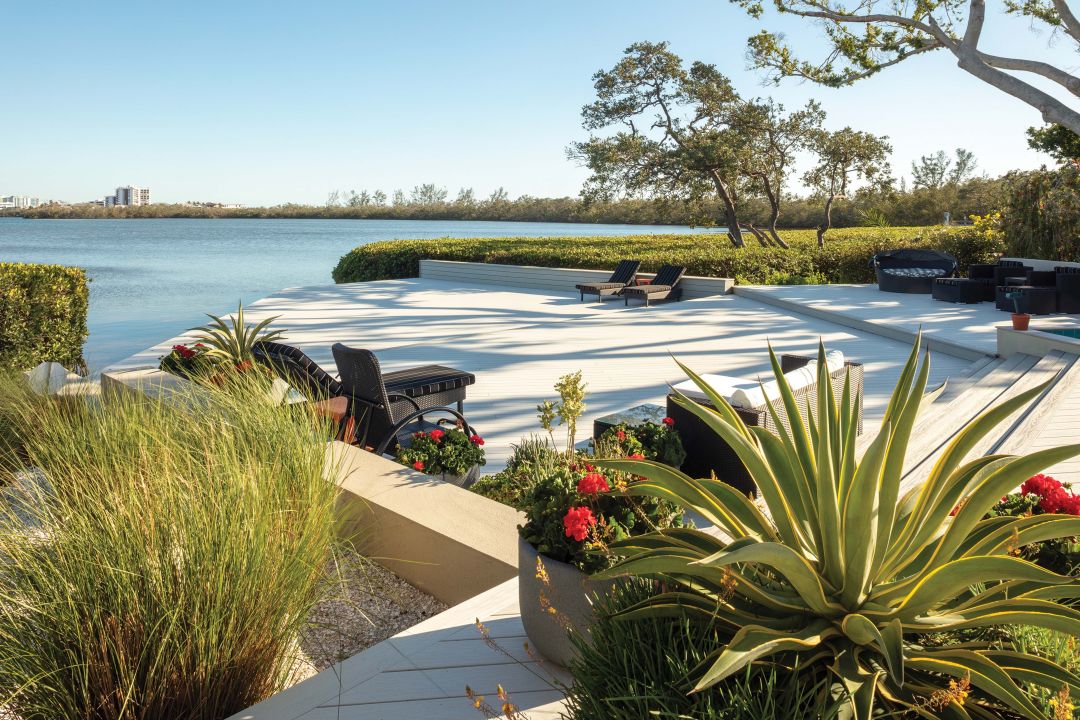 Susan and Howard Levine’s landscaping reflects the timeless design of their Sarasota School of Architecture home.