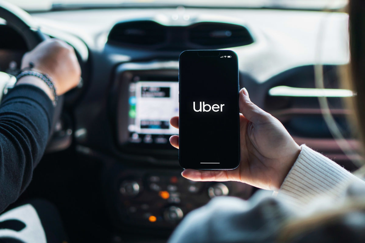 Uber to Offer Free Rides to Evacuation Centers | Sarasota Magazine