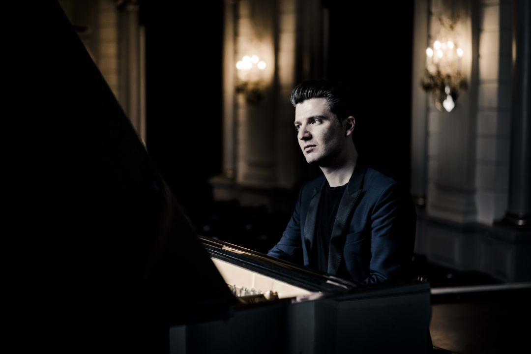 Pianist Alessio Bax will perform in the orchestra's 2025-2026 Masterworks series.