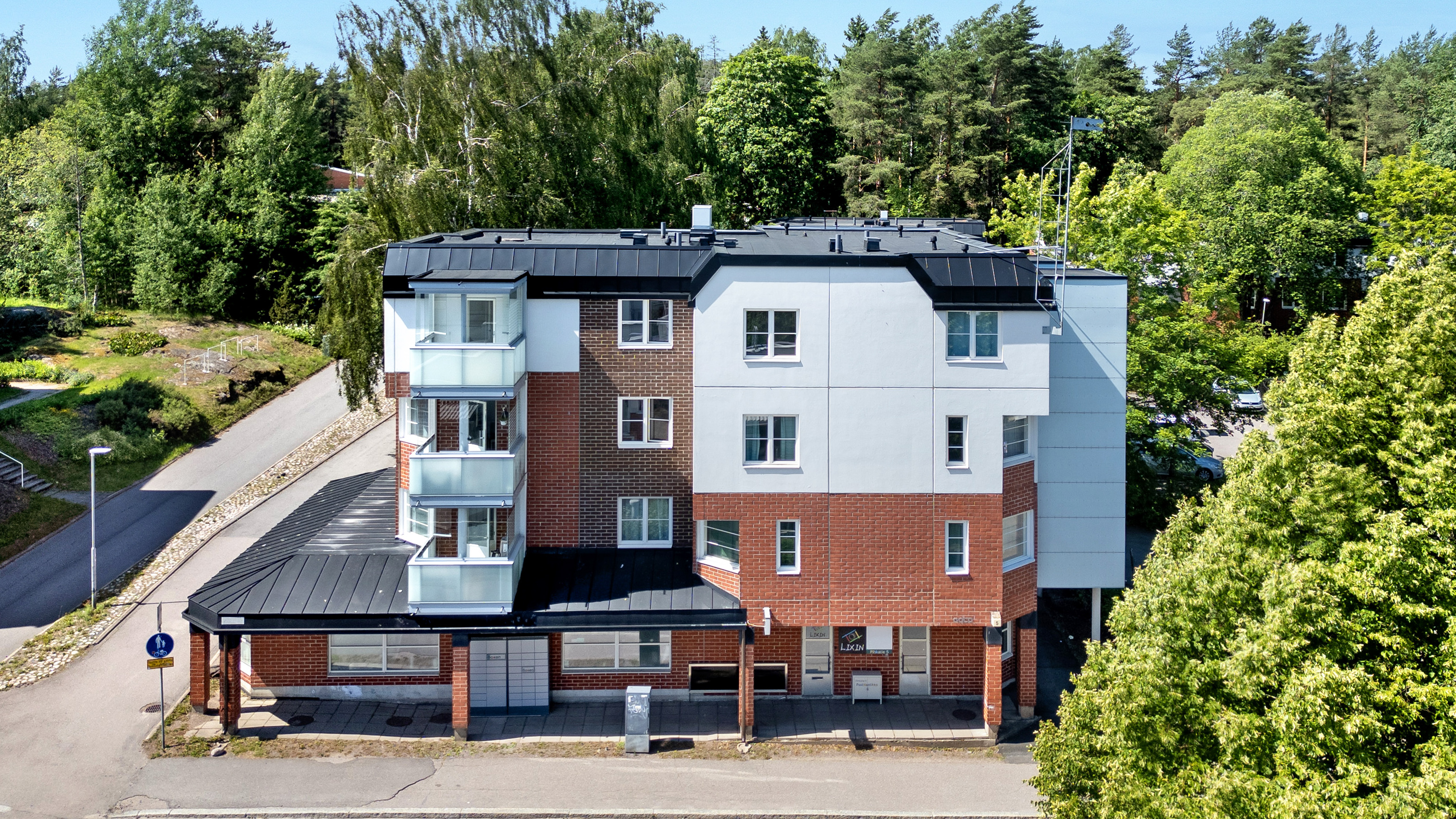 Top floor 2br home in Malminkartano 2