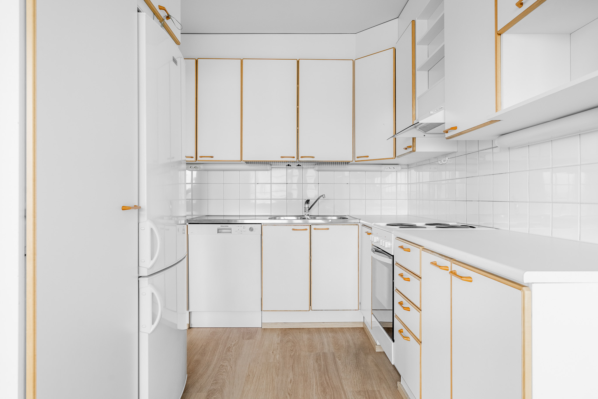 Bright apartments close to amenities 4