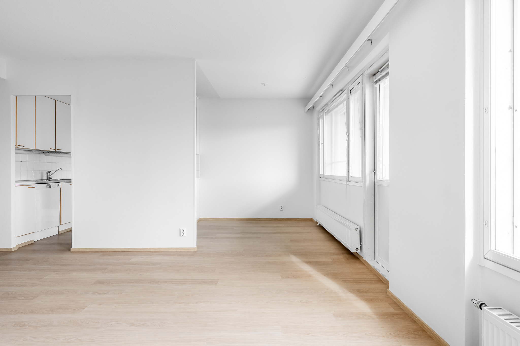 Bright apartments close to amenities 1