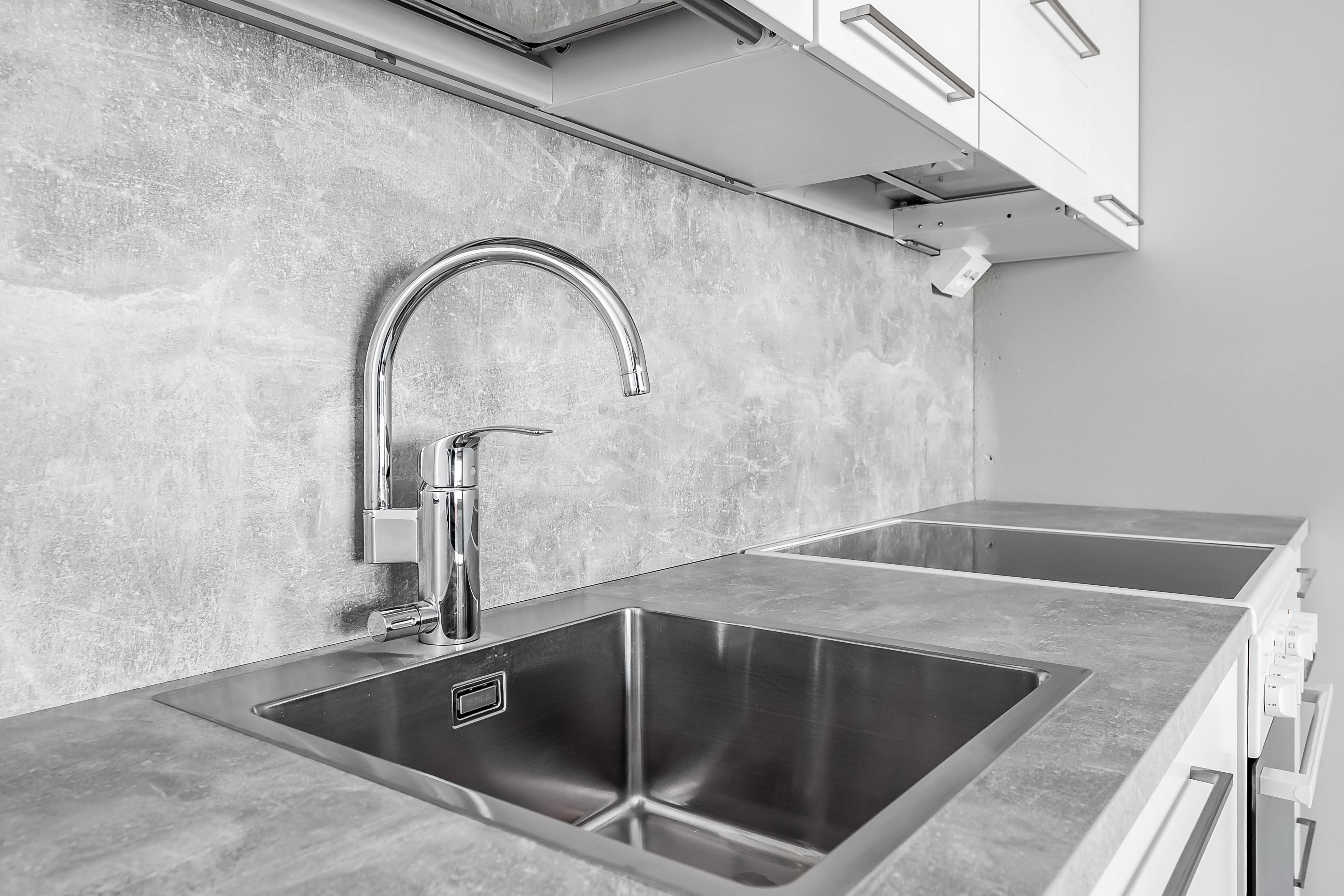 Walking distance from Sello shopping centre 5