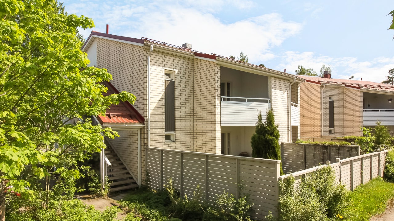 Vantaa, Hakunila, Sankarikuja 2-6