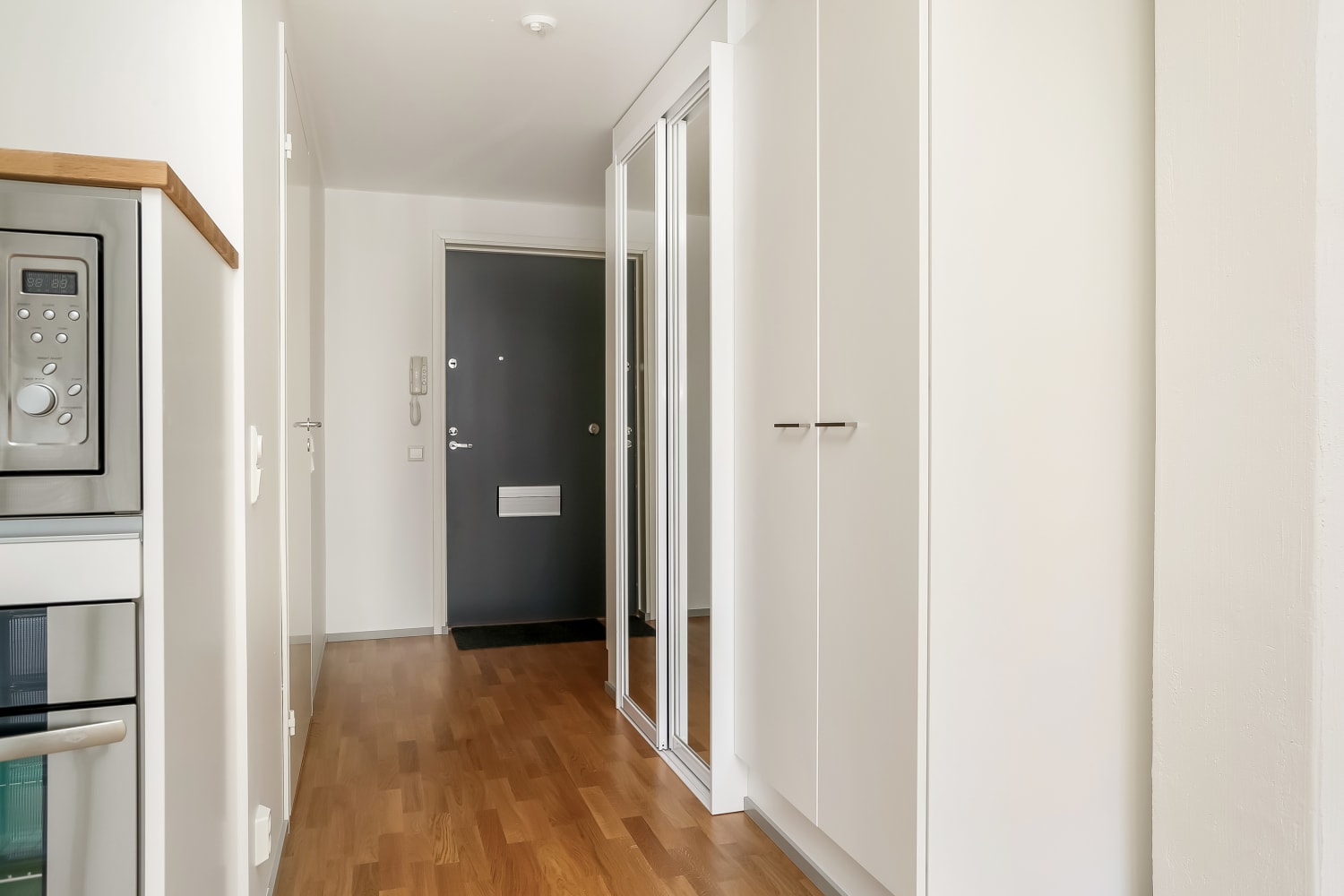 Rental apartment, 1 bedroom, 66.5 m², Lönnrotinkatu 32, Kamppi, Helsinki