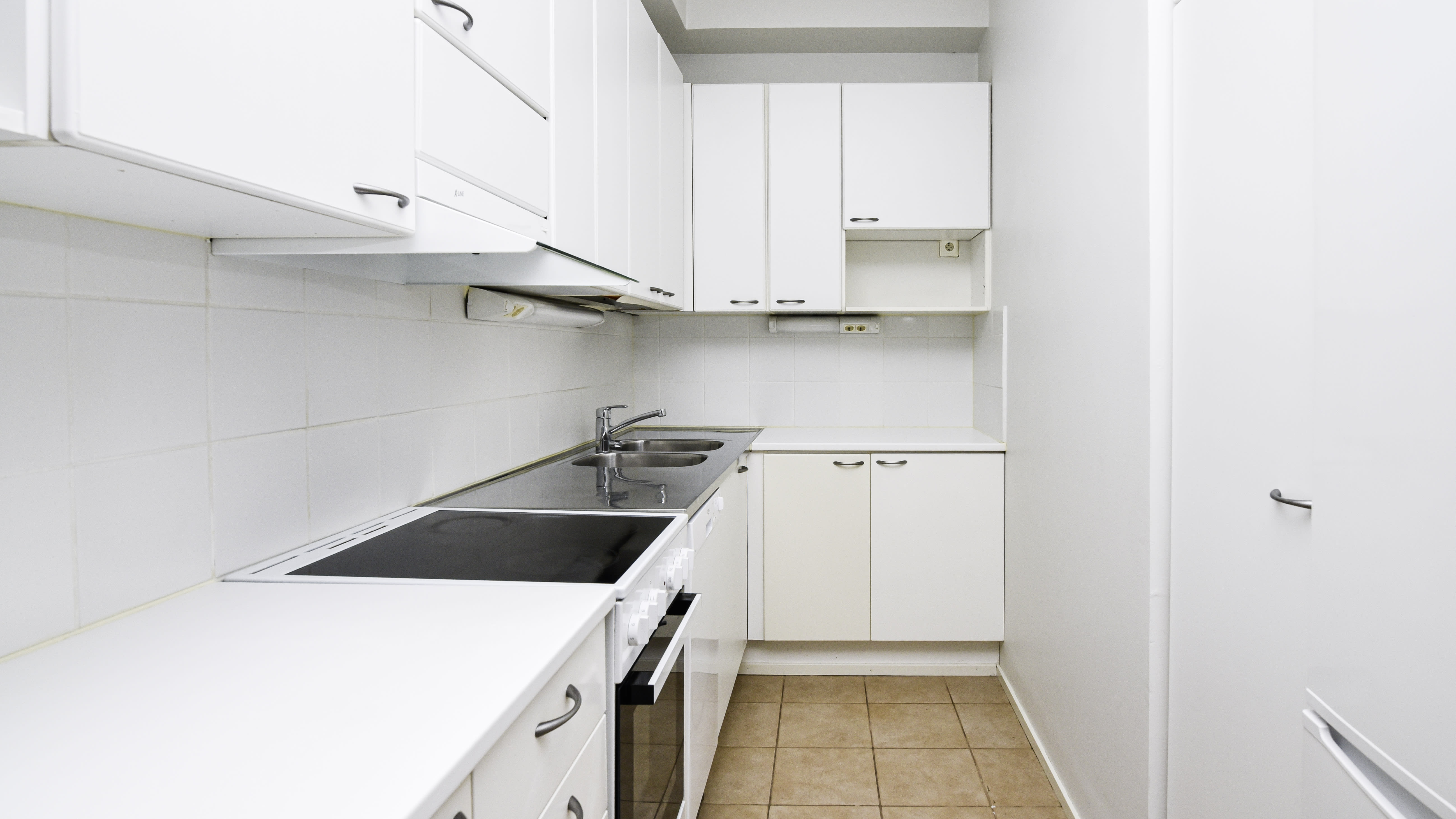 Rental apartment, studio, 50.5 m², Kalevankatu 32, Kamppi, Helsinki