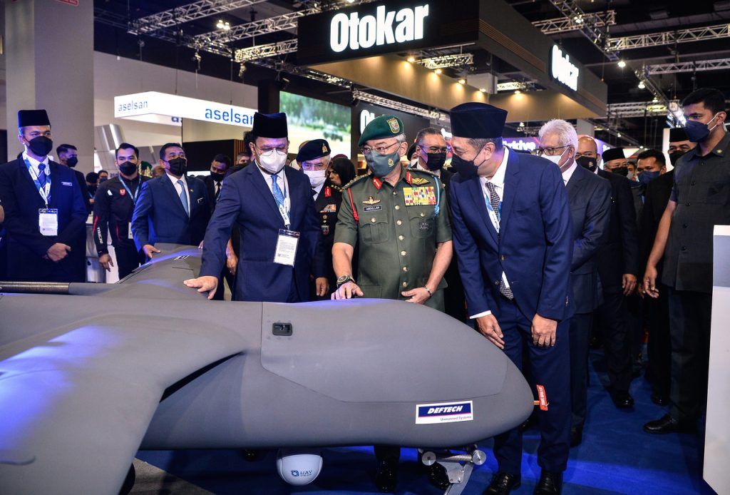 Malaysia Presents its UAV Solution at DSA