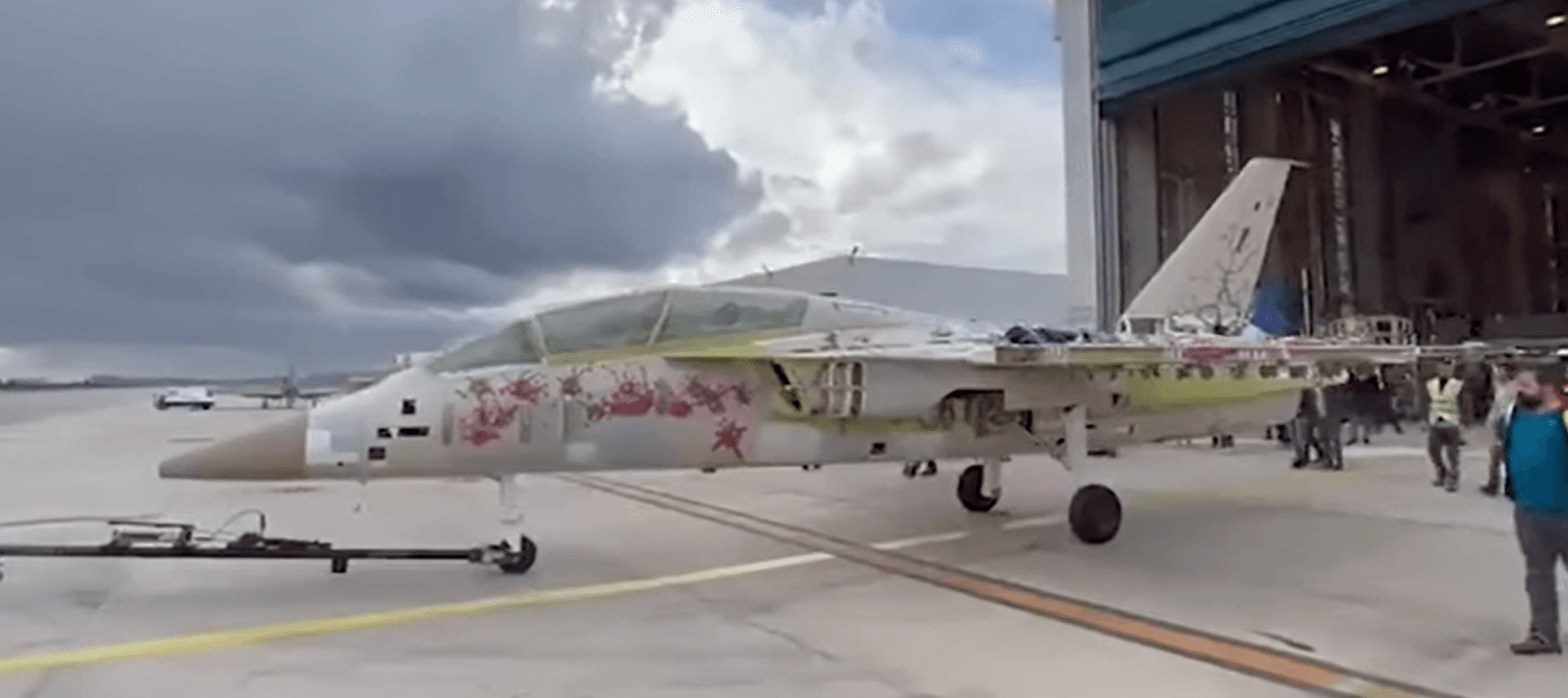 TUSAS Unveils Hürjet
