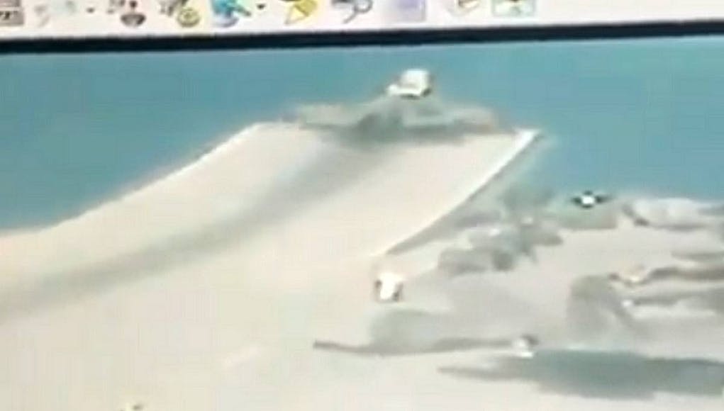 The photo of wrecked F-35 leaked