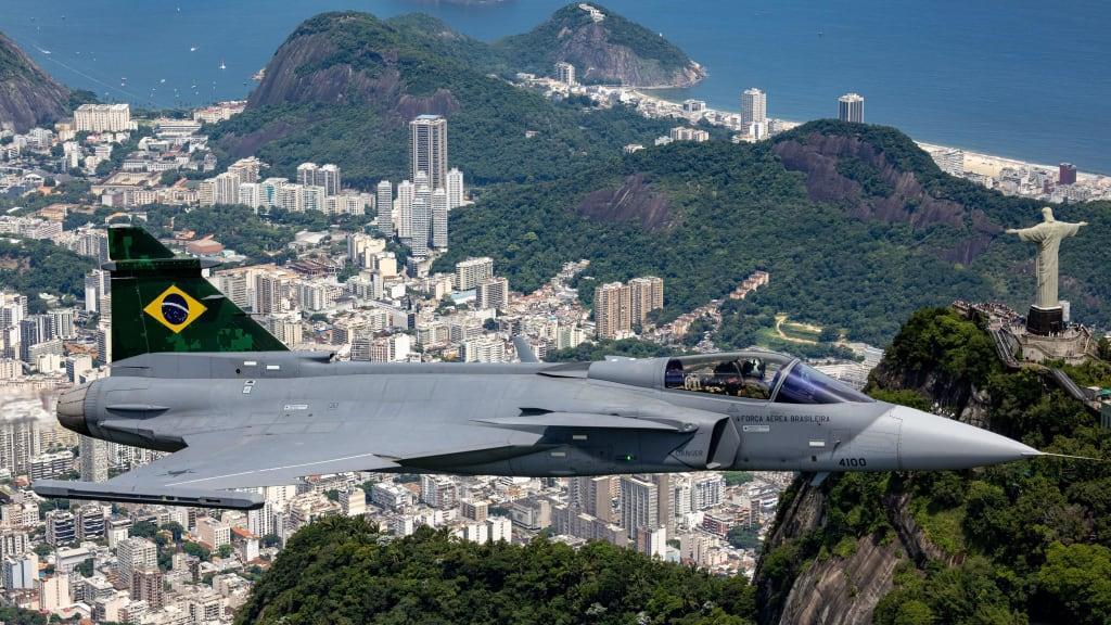 Saab Presented Six Gripen, Four for FAB, Two for Flygvapnet