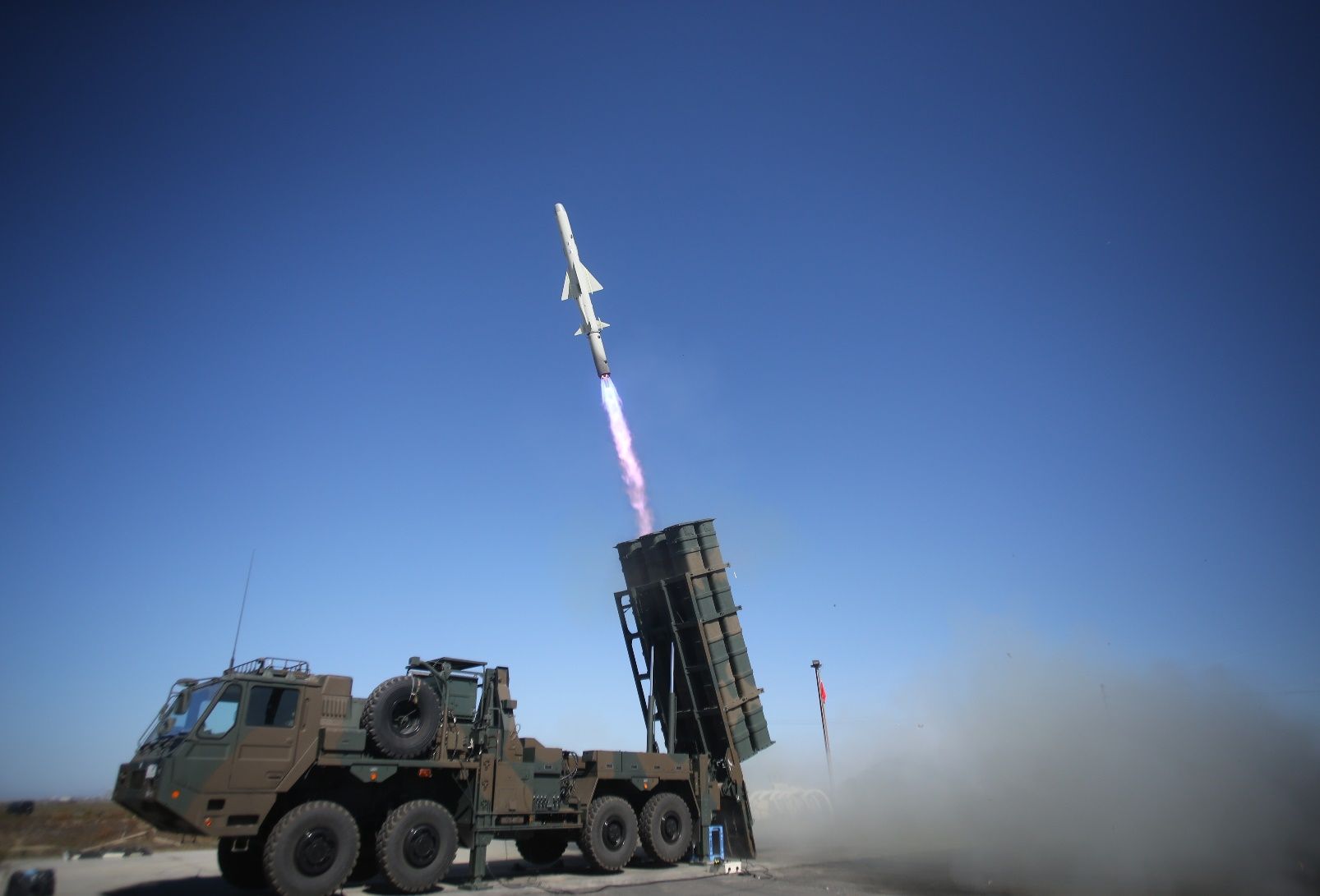 Japan Considers Tomahawk Cruise Missile