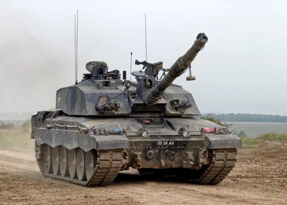 Britain awards $1 billion contract to upgrade Challenger 2 tanks, tank 2 