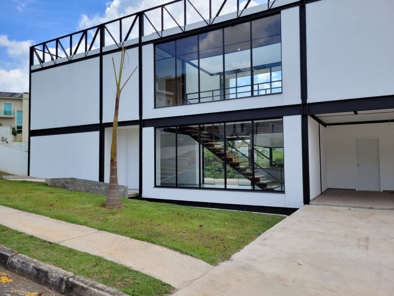 Casa com piscina  em condomínio a venda , Reserva Vale Verde , Granja Viana , Cotia, SP: foto 1 de 25