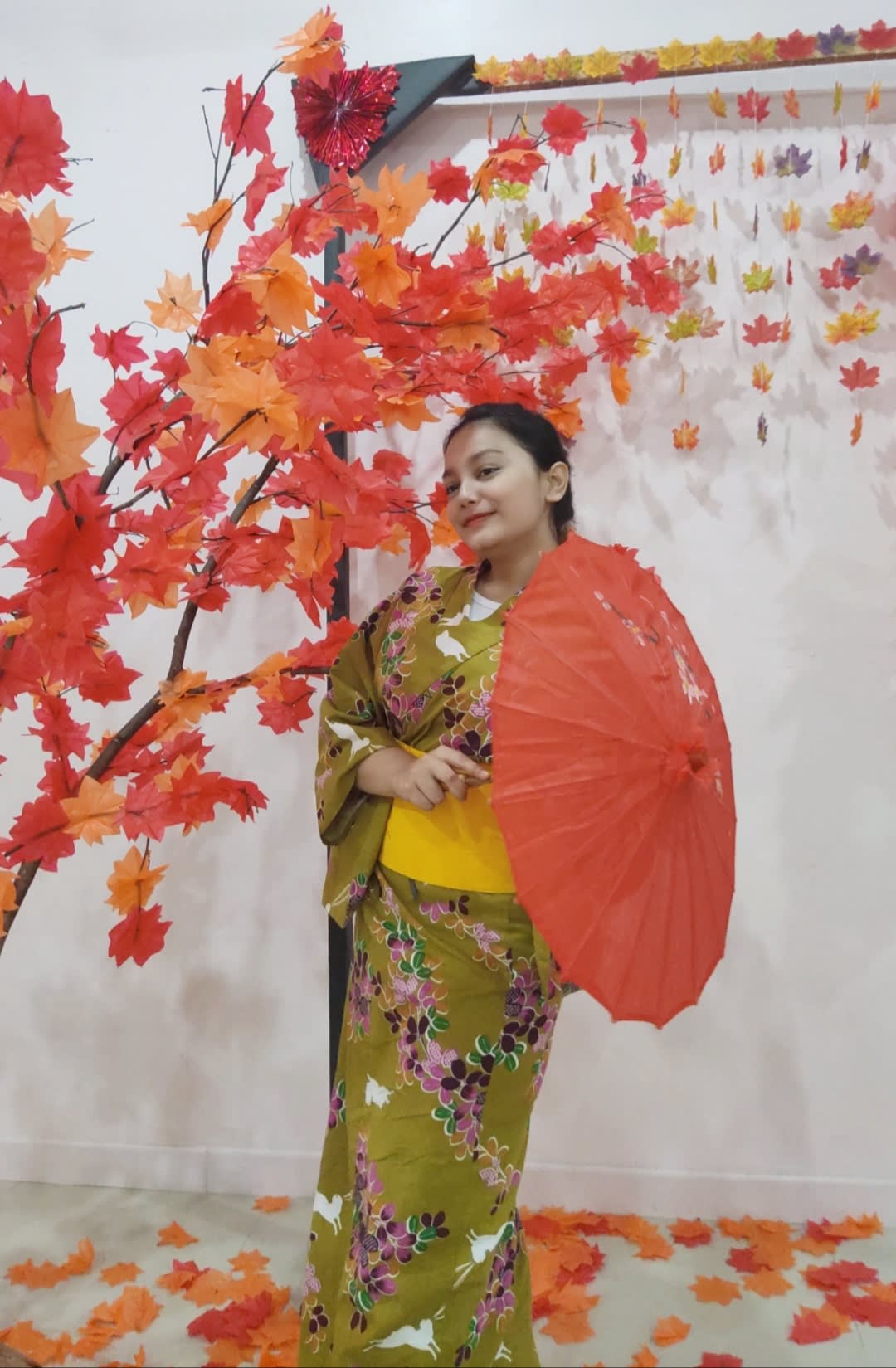 Phyu Sin Yadanar Thein - Photo 9