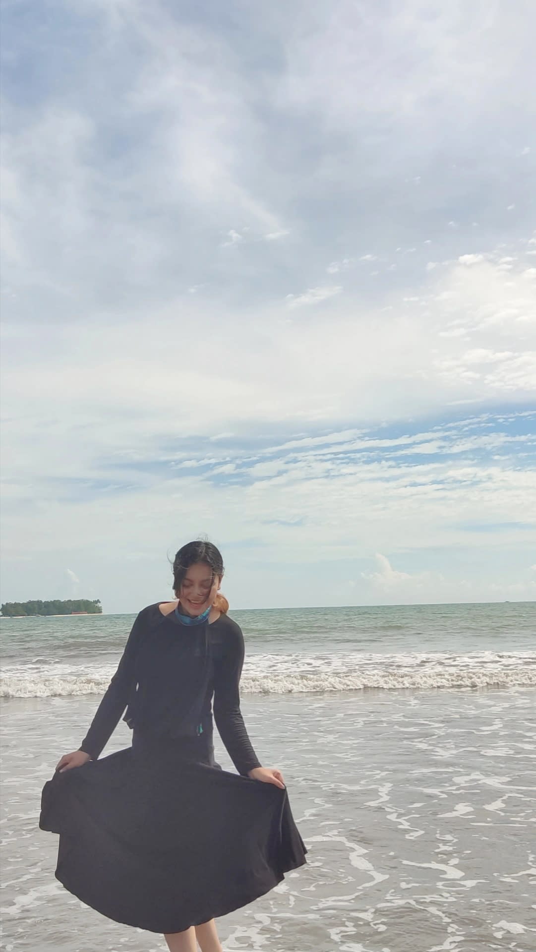Phyu Sin Yadanar Thein - Photo 8