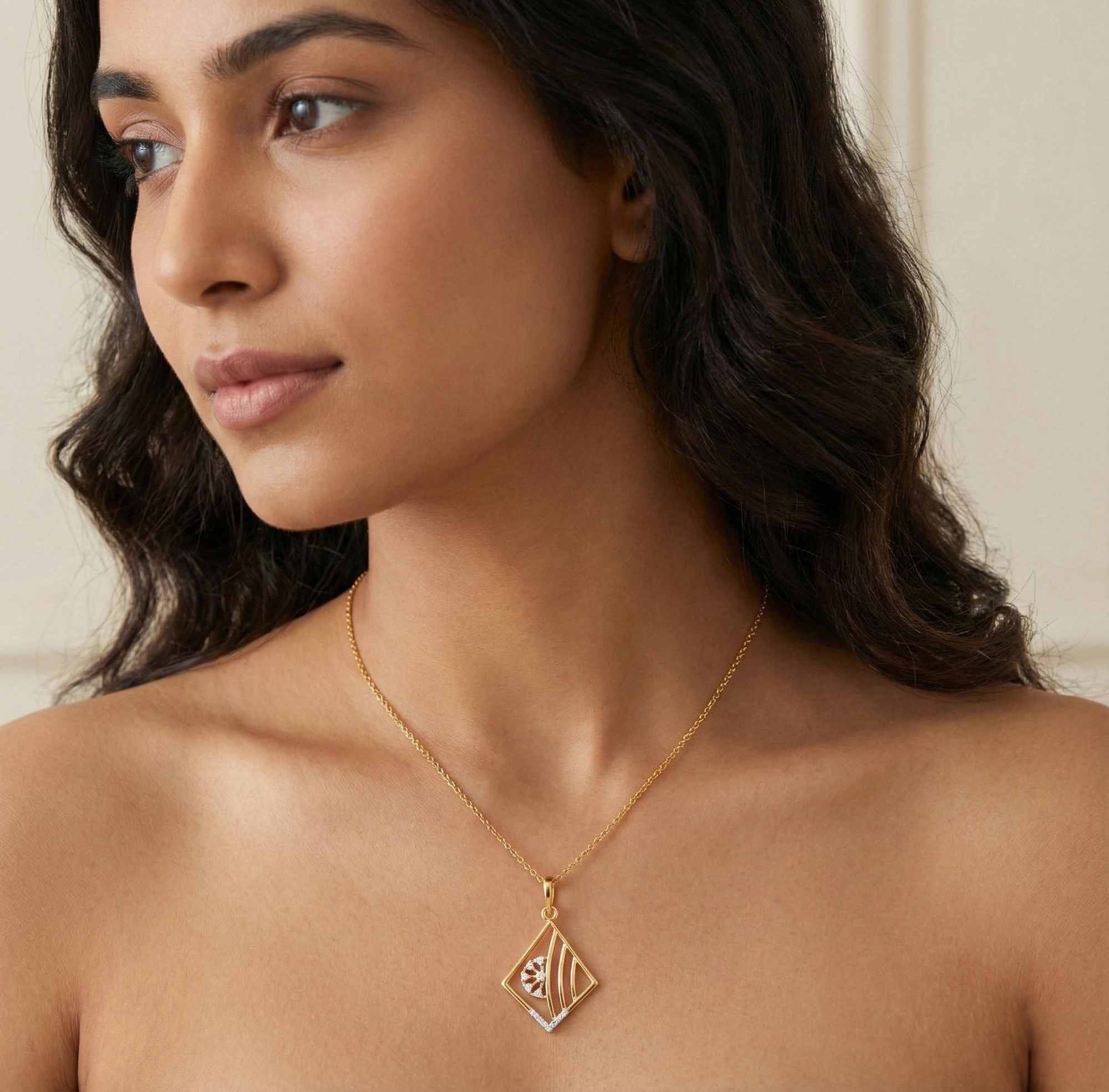 Yellow Gold Diamond Pendant thumbnail 4