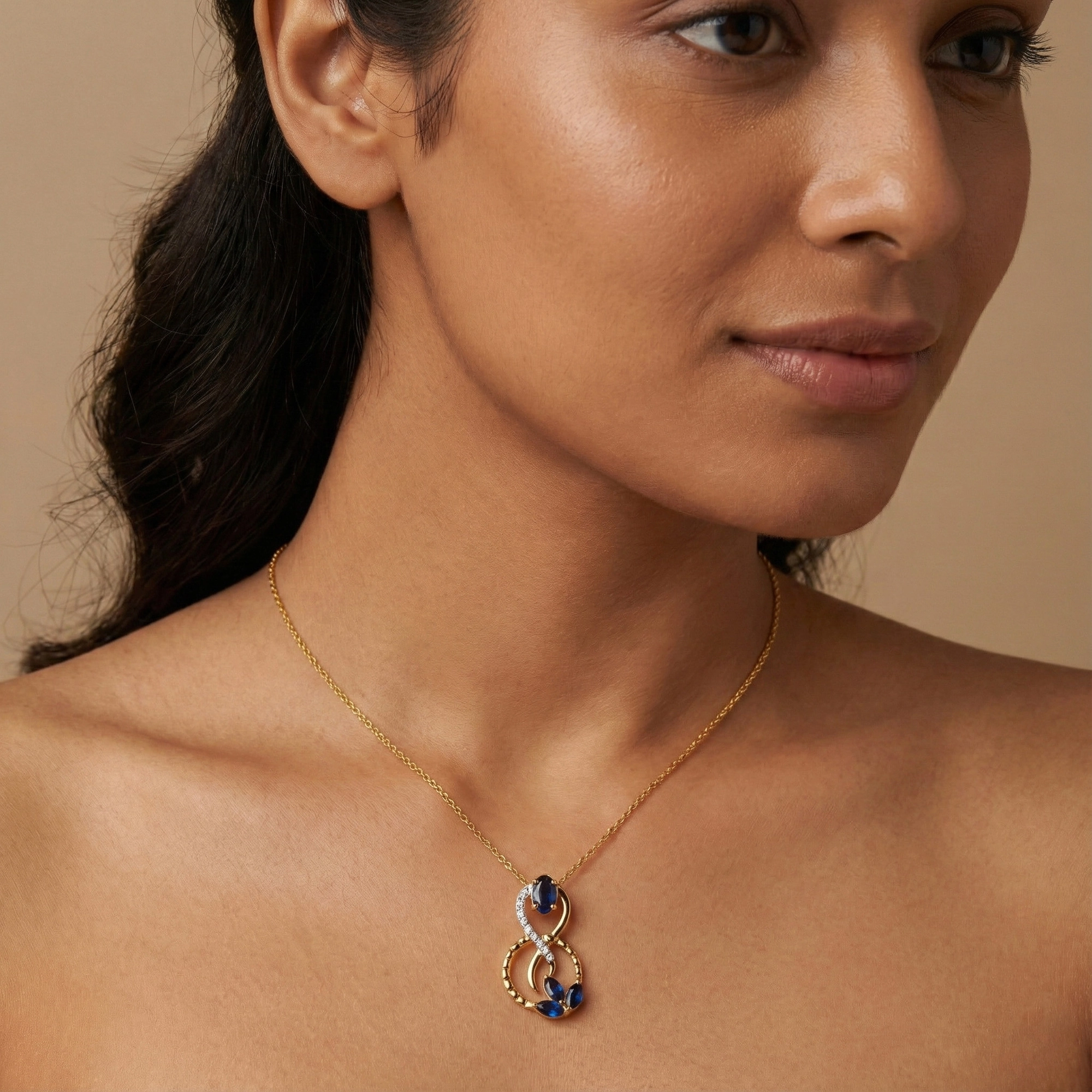 Yellow Gold Diamond Pendant thumbnail 4