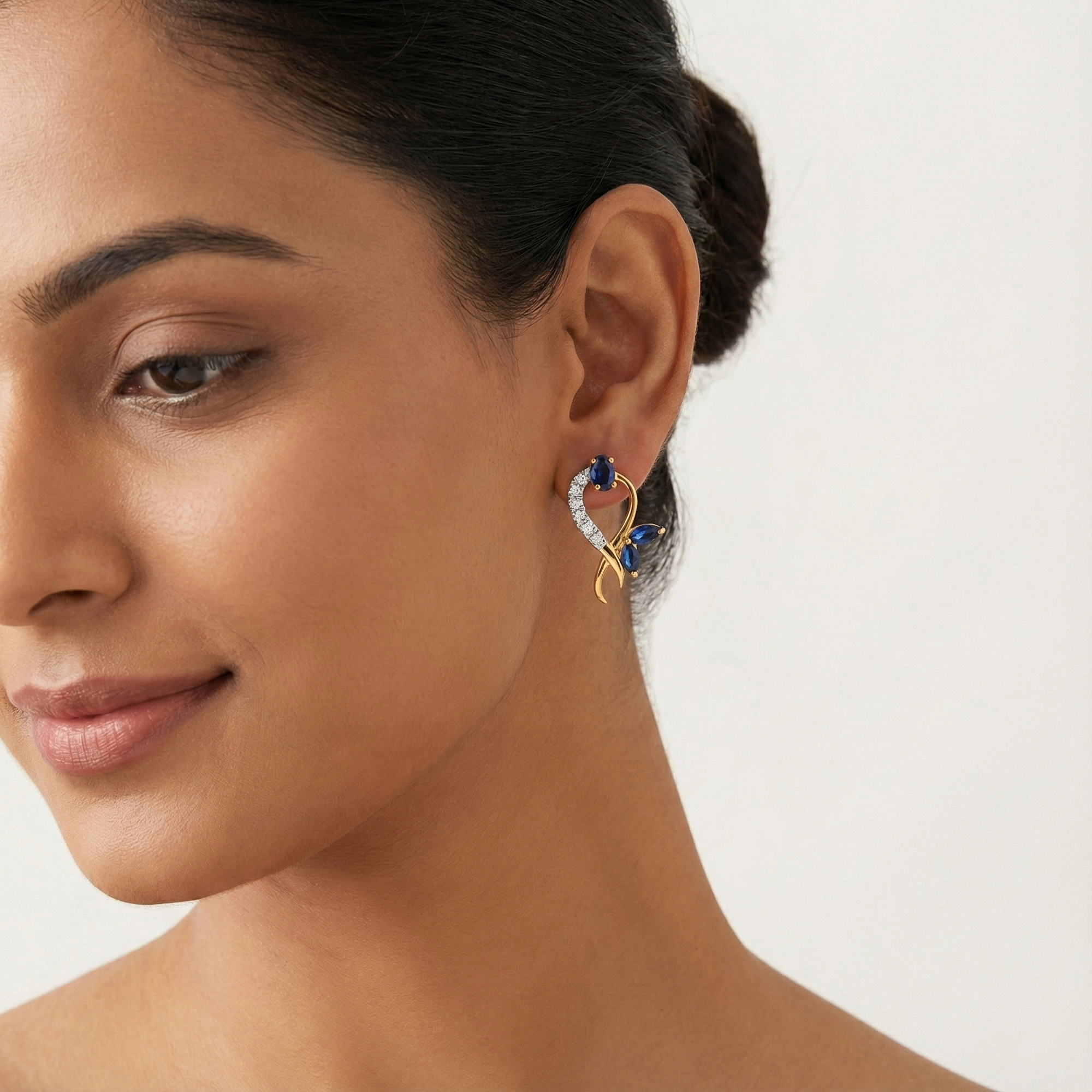 Yellow Gold Diamond Earrings thumbnail 3