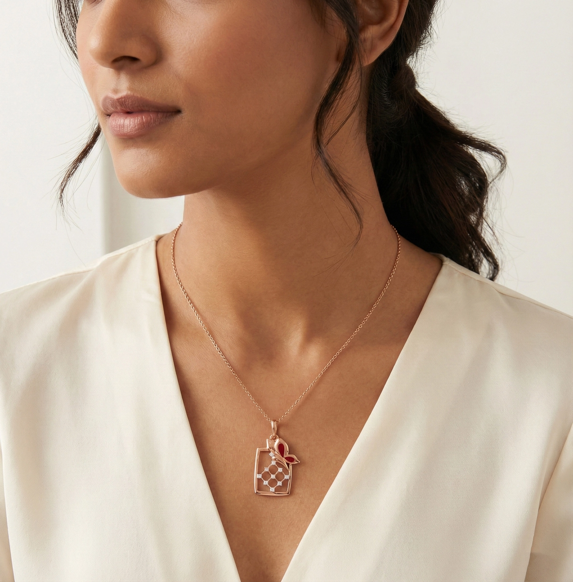 Rose Gold Diamond Pendant thumbnail 4