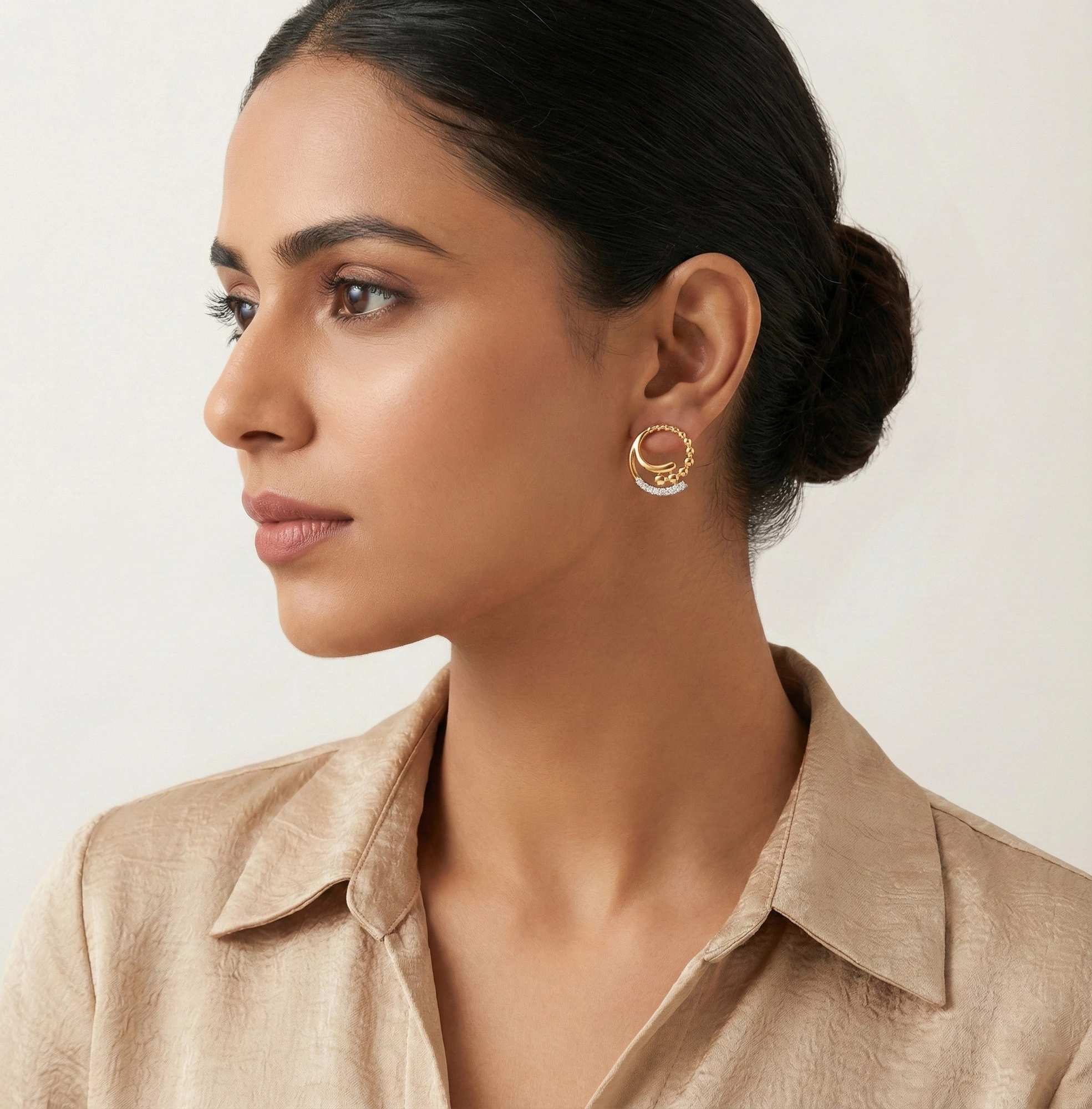 Yellow Gold Diamond Earrings thumbnail 3