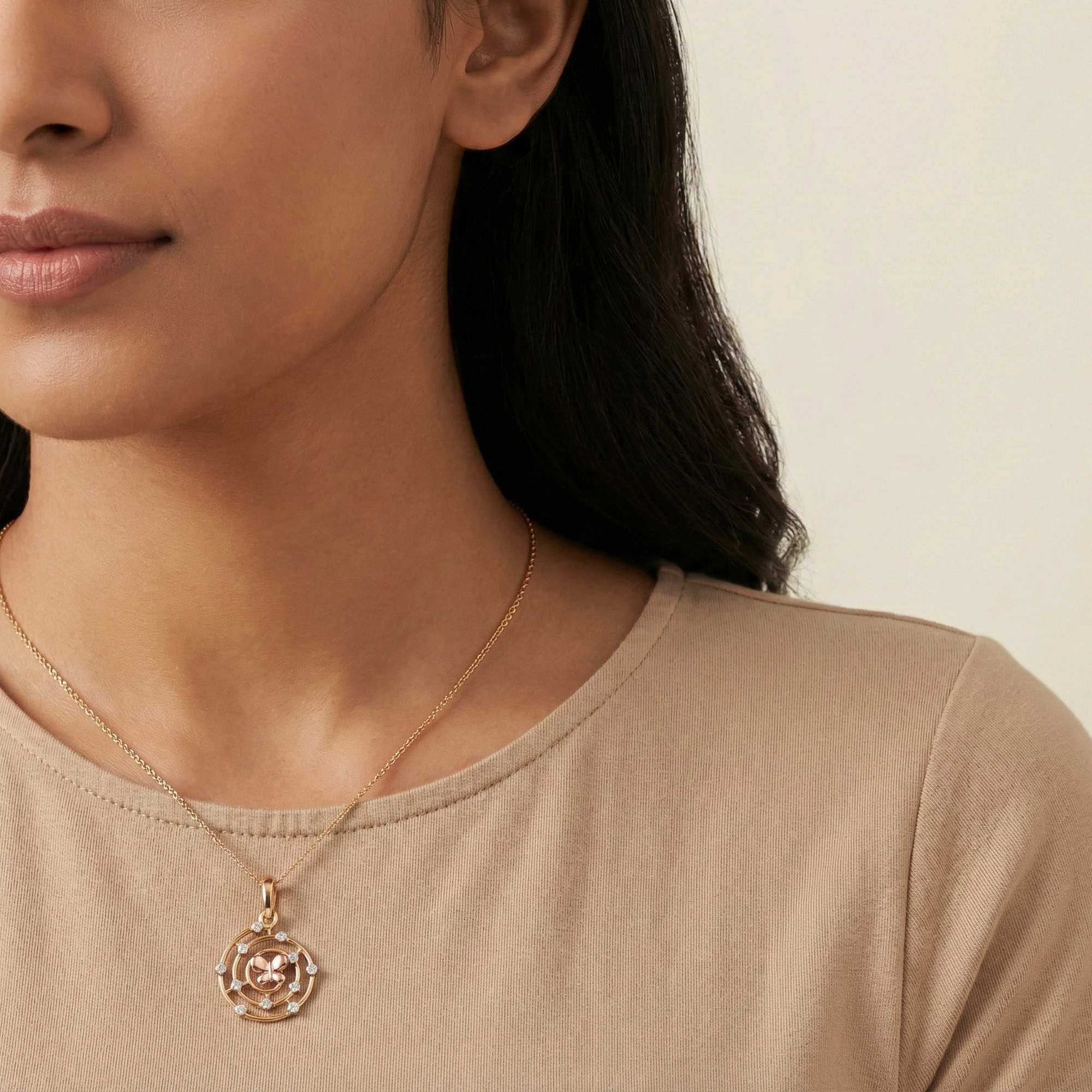Yellow Gold Diamond Pendant thumbnail 4