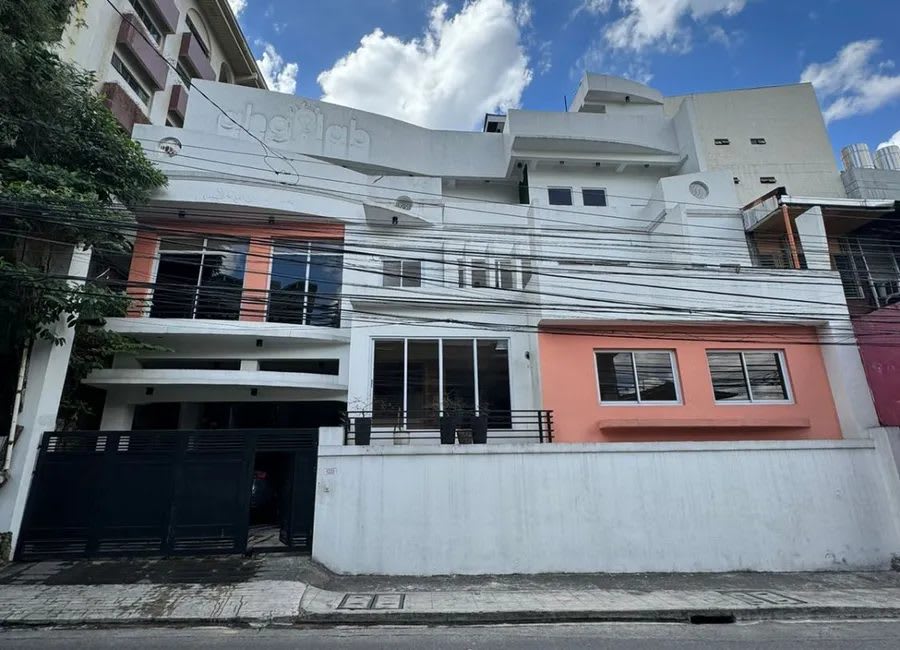 Residential Building for Sale in Poblacion, Makati City