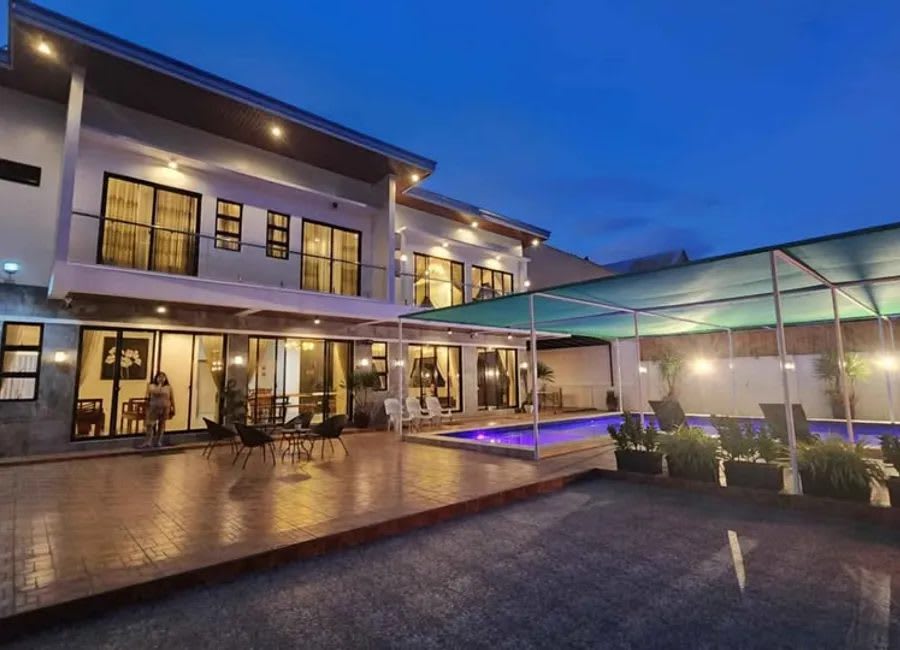 Natural Warm Spring Resort for Sale in Pansol, Calamba City (photo 1 of 4)
