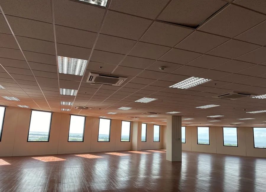 240 SQM Office Space for Lease in Bacoor, Cavite – Prime (photo 1 of 4)