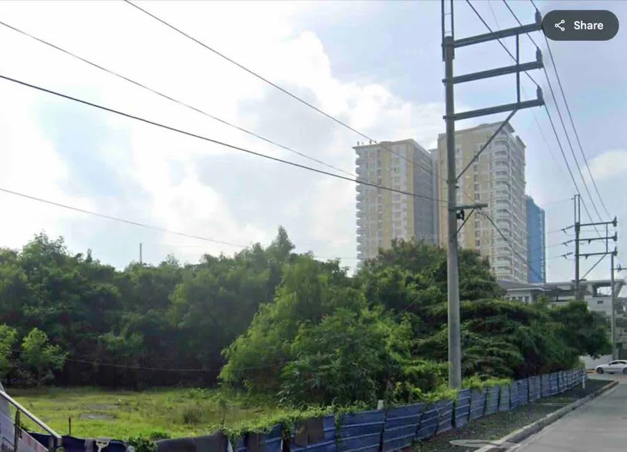 Commercial Lot for Sale in Marina Bay, Paranaque Near Okada (photo 1 of 2)
