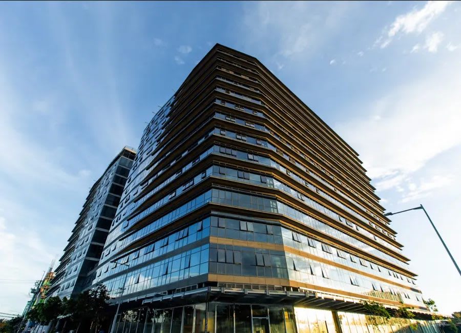 Prime Retail Space for Sale at Savya Financial Center, Arca