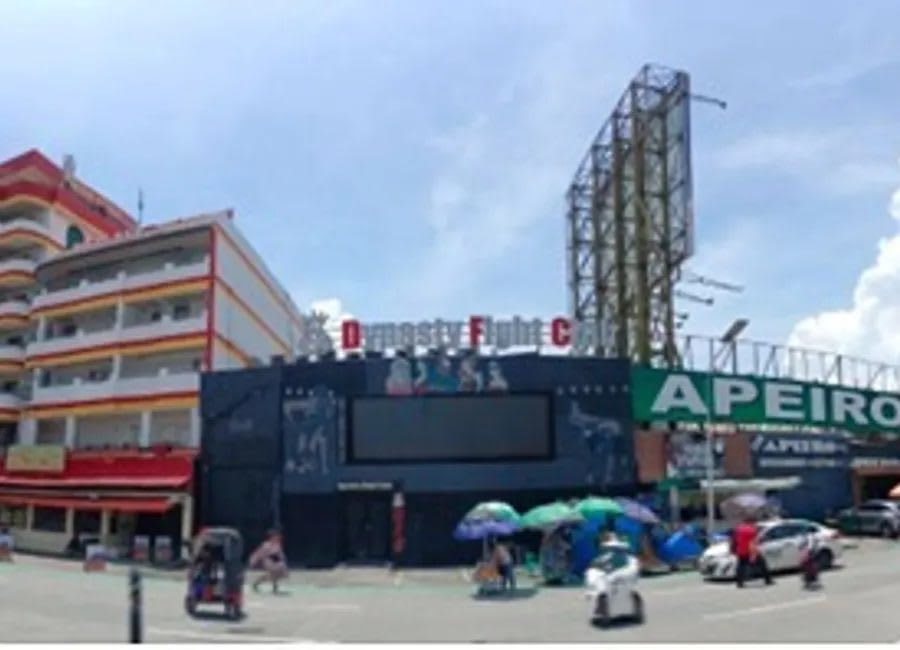 Tenanted Commercial Building and Lot for Sale in Paranaque (photo 1 of 2)