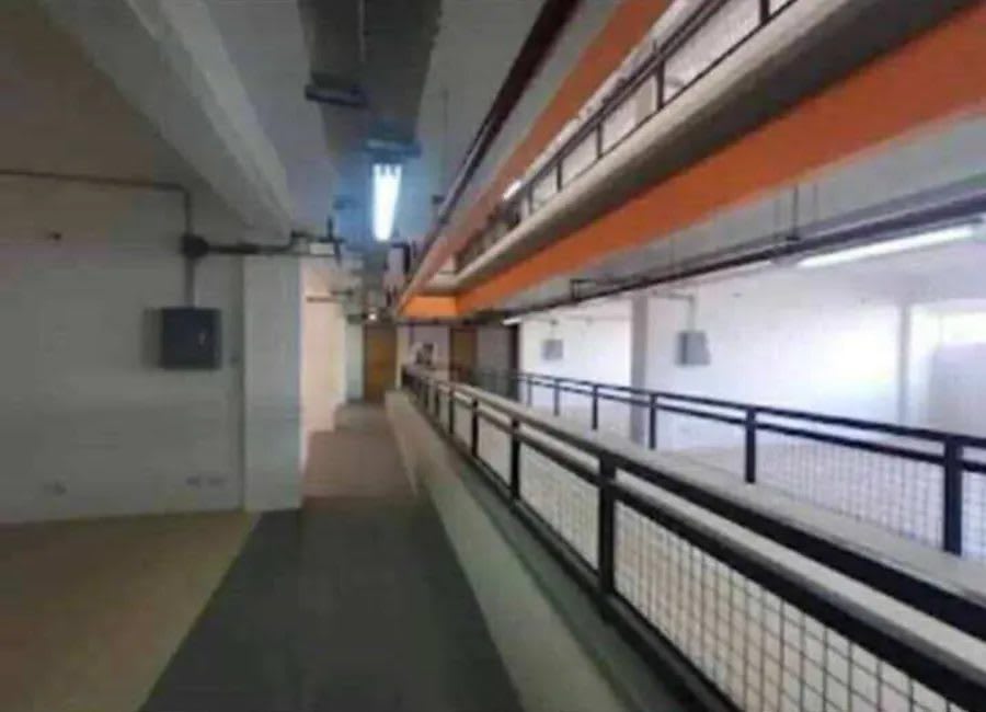 Commercial Building for Sale in BF Homes, Paranaque City (photo 1 of 2)
