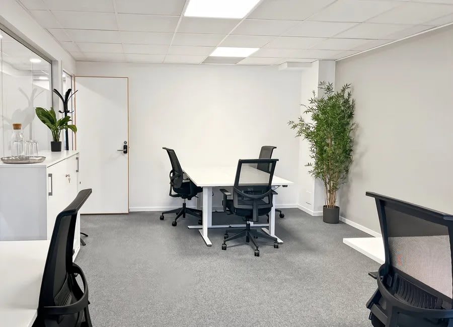 Serviced Office for All Business Sizes at Regus GT Tower (photo 1 of 3)